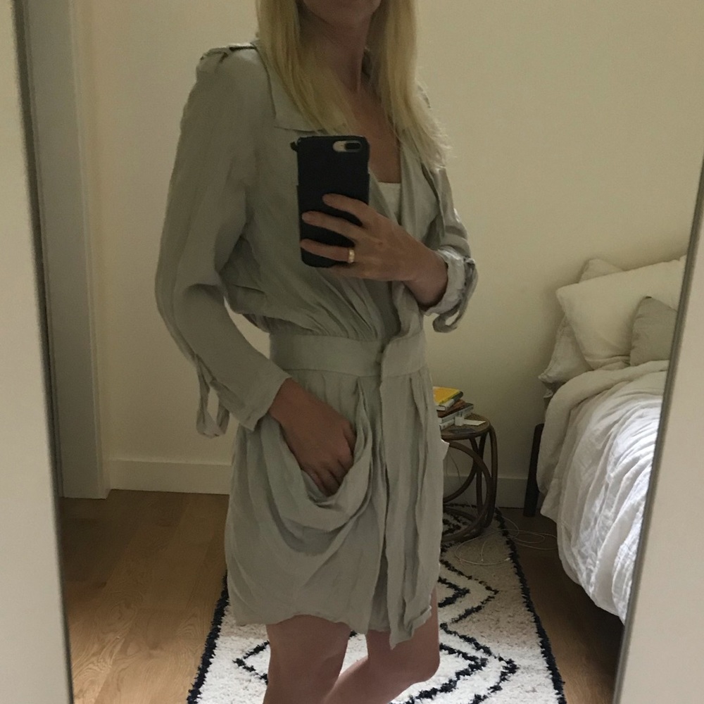 Ever trench dress mini light grey silk